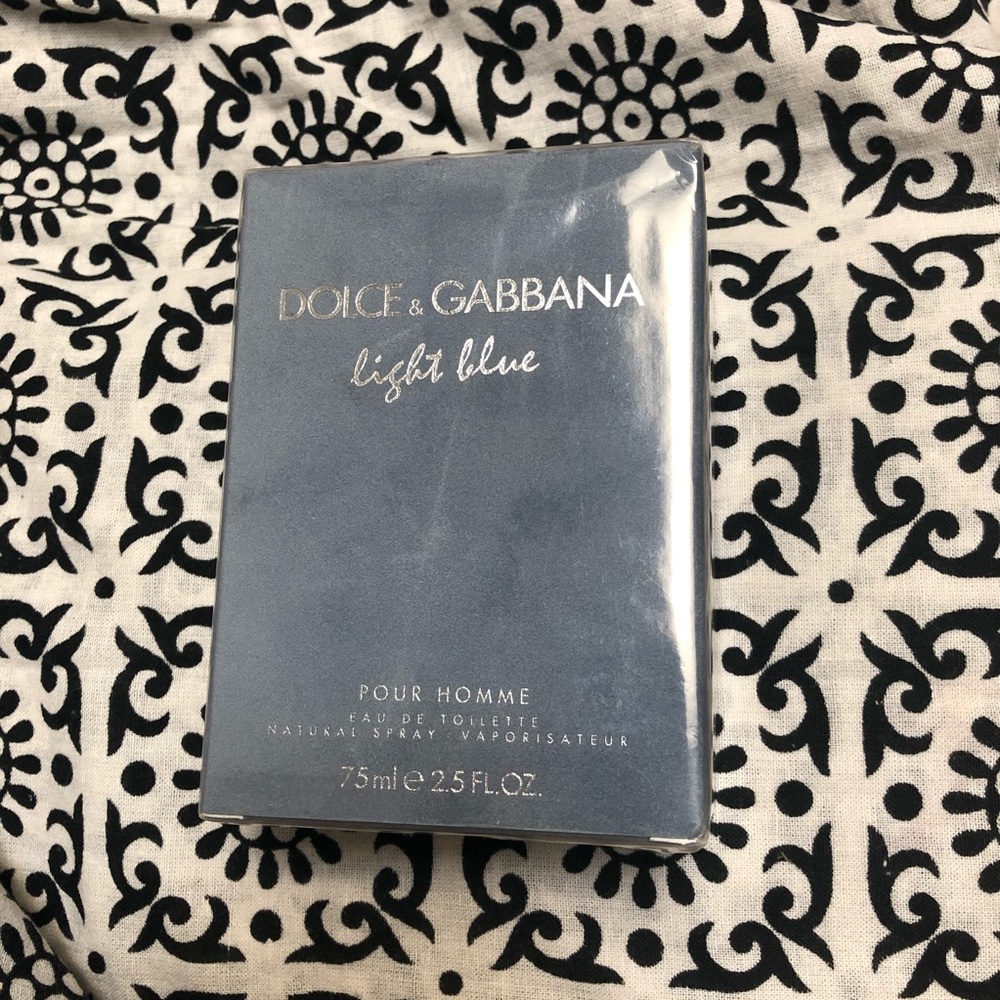 Light blue dolce gabbana cologne